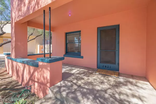 Tucson, AZ 85719,2421 E Helen Street