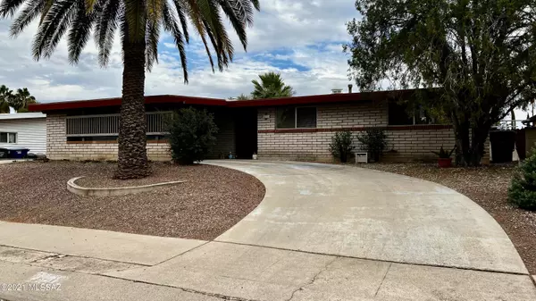 2231 S Pebble Beach Avenue, Tucson, AZ 85710