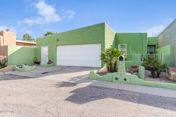 1335 W Placita Hojalata, Tucson, AZ 85745