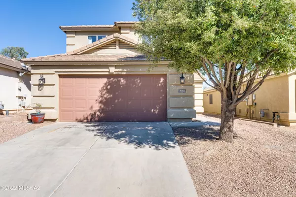 Green Valley, AZ 85614,746 W Firehawk Drive