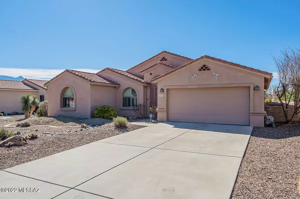 513 W Wedge Way, Green Valley, AZ 85614