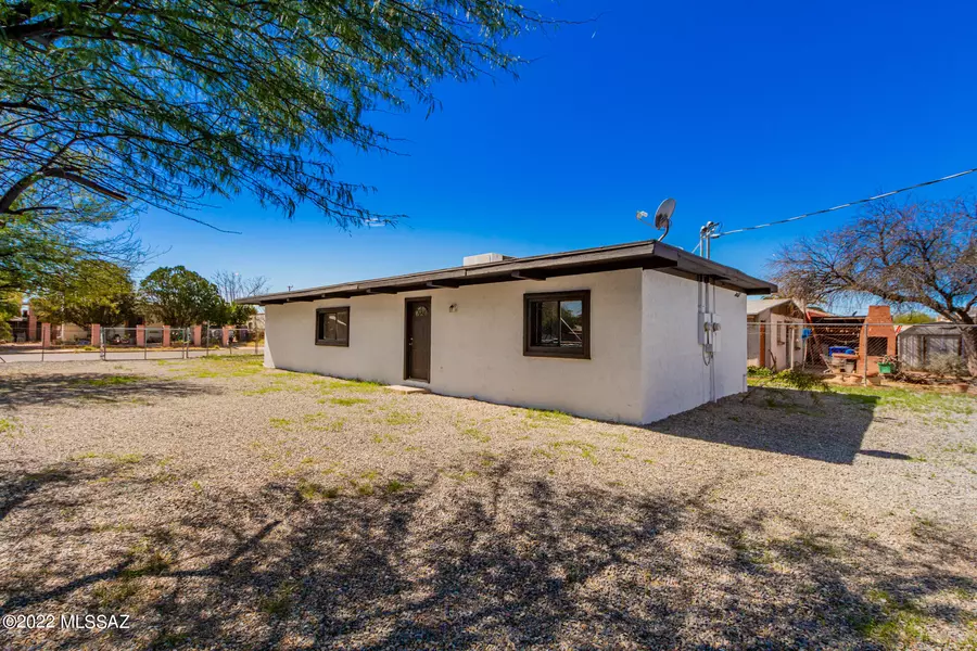 246 W Tennessee Street, Tucson, AZ 85714