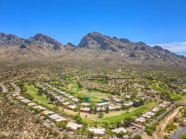 Oro Valley, AZ 85704,836 Cam Diestro