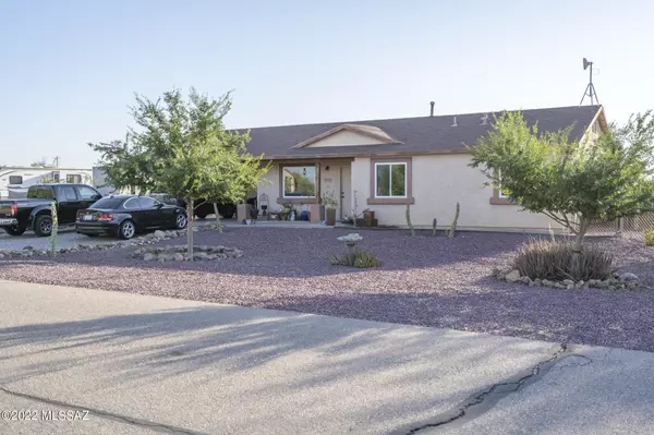 5065 N Sabi Road, Marana, AZ 85653