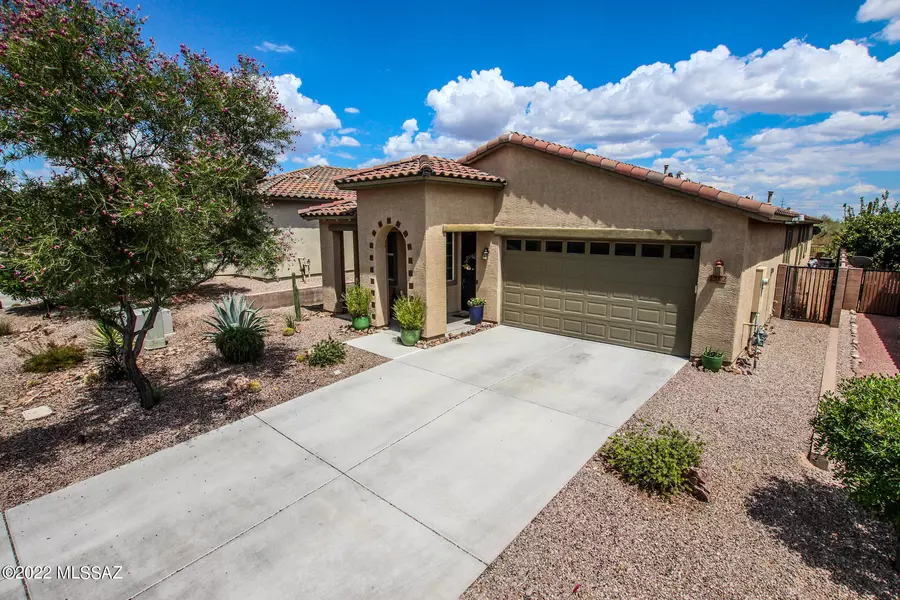 12072 N Golden Mirror Drive, Marana, AZ 85658