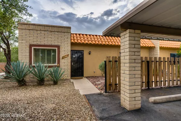 1248 Calle Adamo, Tucson, AZ 85710