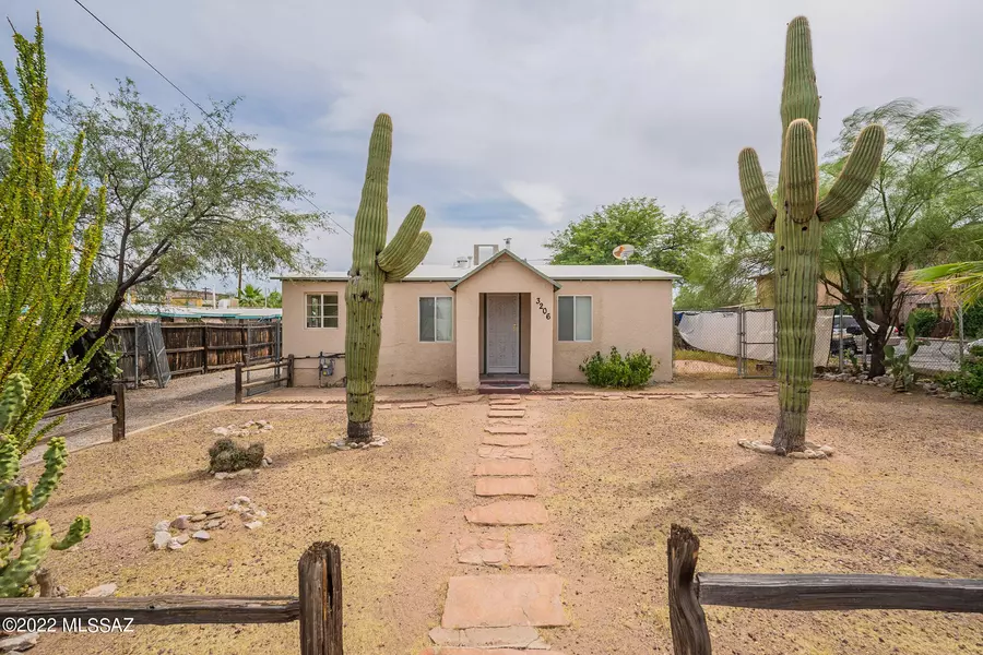 3206 E Bellevue Street, Tucson, AZ 85716