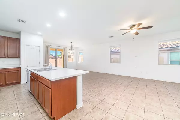 Sahuarita, AZ 85629,950 W Camino Nogal Blanco