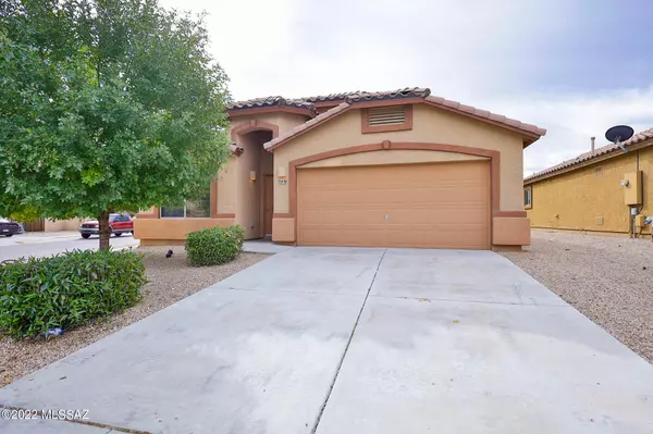 389 W Calle Franja Verde, Sahuarita, AZ 85629