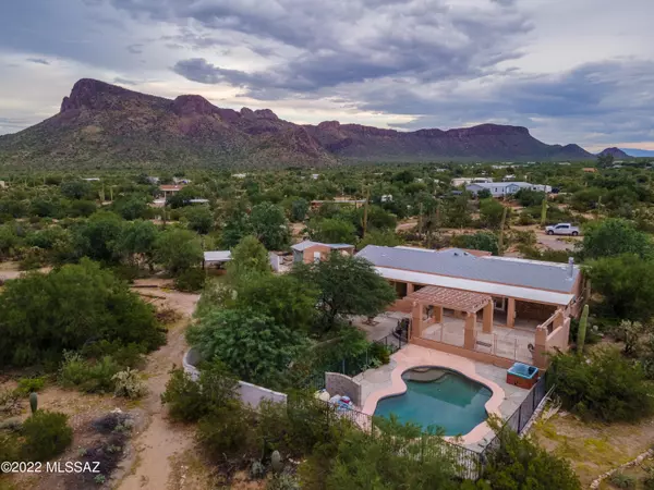 7055 N Pale Moon Trail, Tucson, AZ 85743