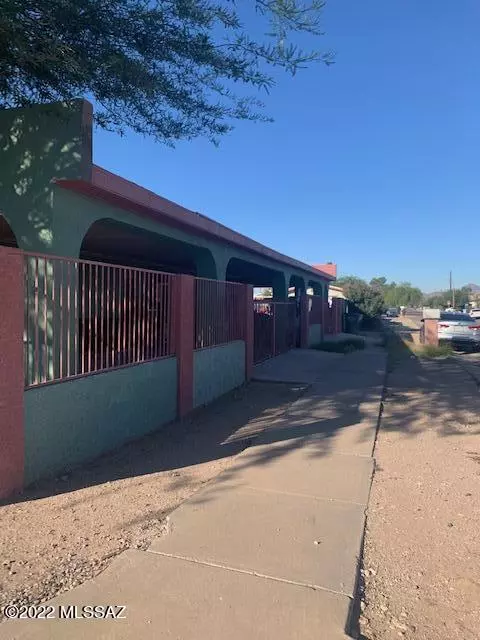 Tucson, AZ 85713,2502 S Park Avenue