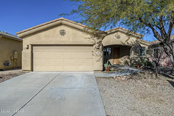 343 E Calle Cerita, Green Valley, AZ 85614