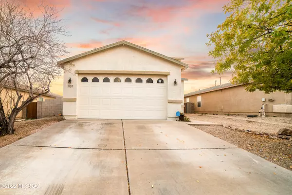 1103 W Camino Hombre Viejo, Sahuarita, AZ 85629