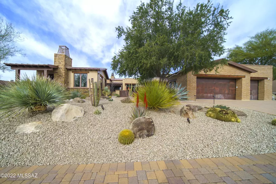 6067 W Seven Saguaros Circle, Marana, AZ 85658