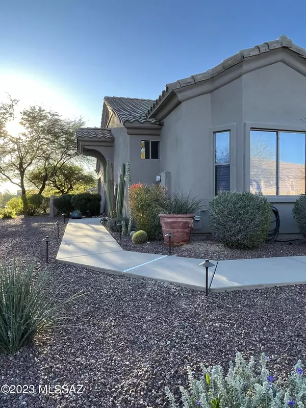 Oro Valley, AZ 85755,13401 N Rancho Vistoso Boulevard #214