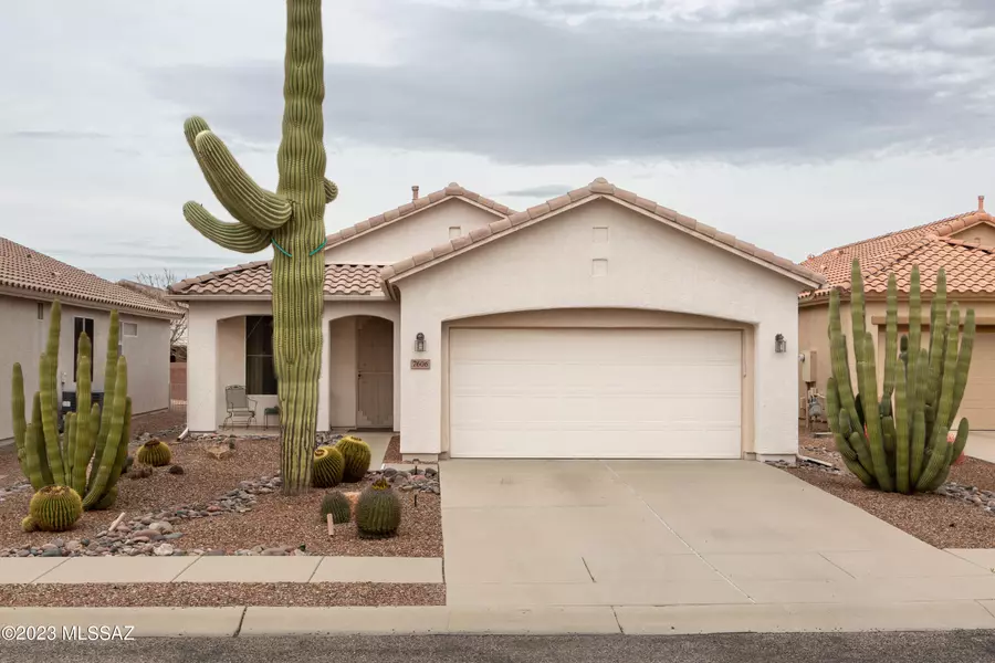 7606 W Summer Scene Drive, Tucson, AZ 85743