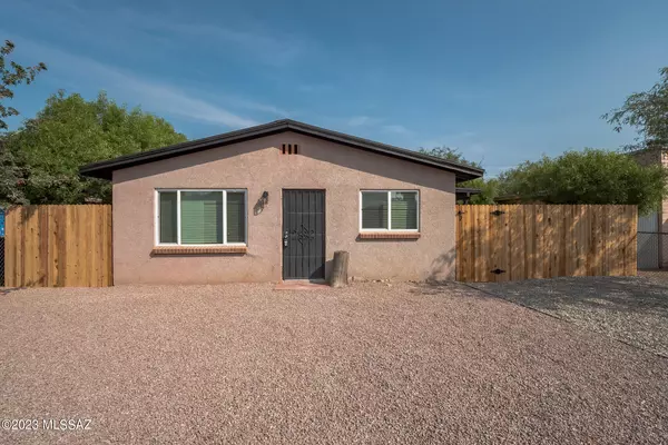 1626 W Delaware Street, Tucson, AZ 85745