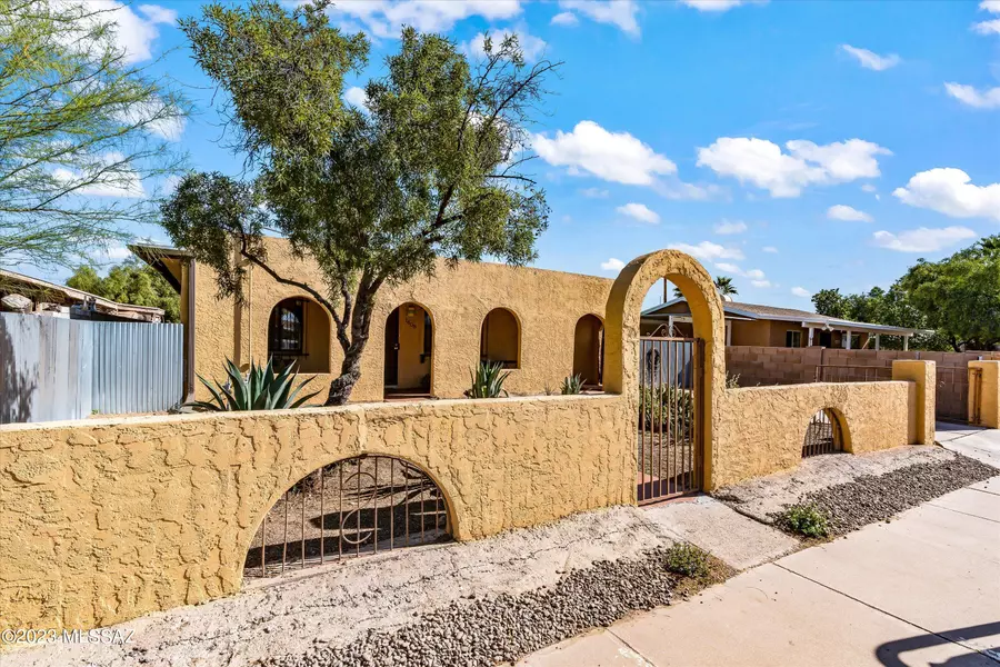 1608 W Delaware Street, Tucson, AZ 85745