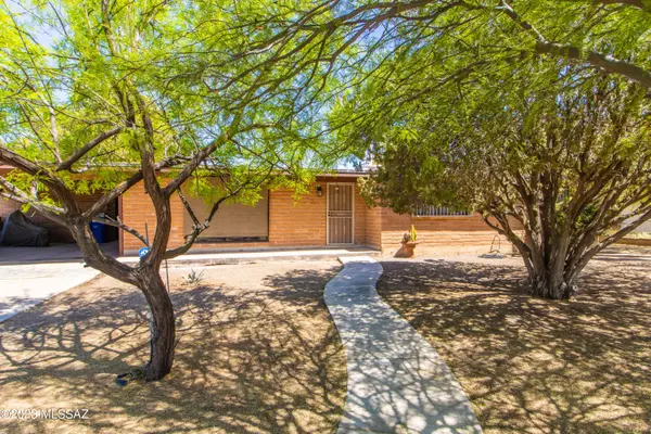 3556 N Christmas Place, Tucson, AZ 85716