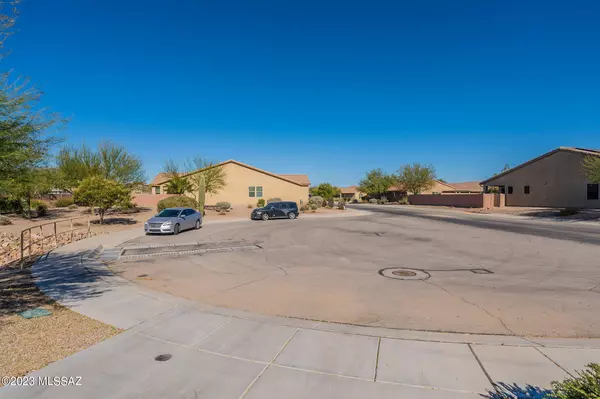 Sahuarita, AZ 85629,988 E Wiley Squirrel Lane