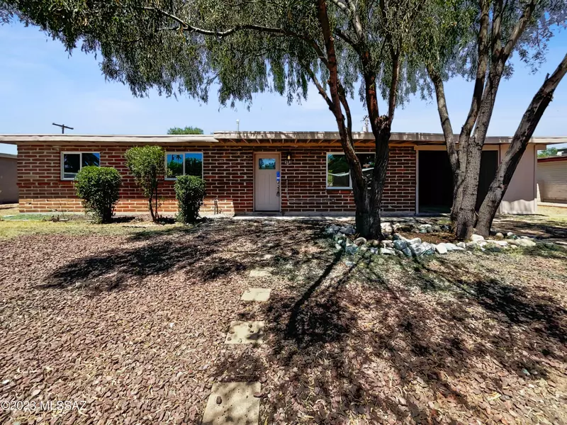 2131 S Avenida Del Sol, Tucson, AZ 85710