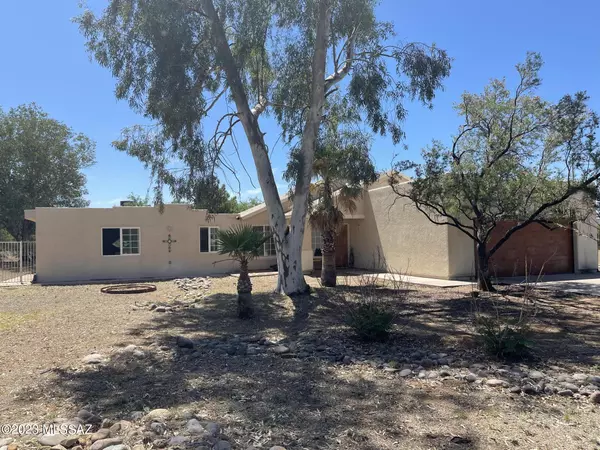 91 Circulo Cortez, Rio Rico, AZ 85648