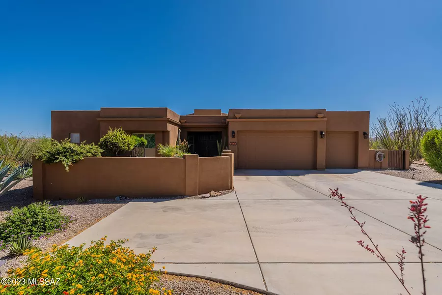 9429 E Desert Milkweed Court, Corona De Tucson, AZ 85641