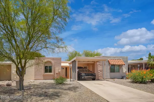 187 N CALLE DEL LAGO, Green Valley, AZ 85614