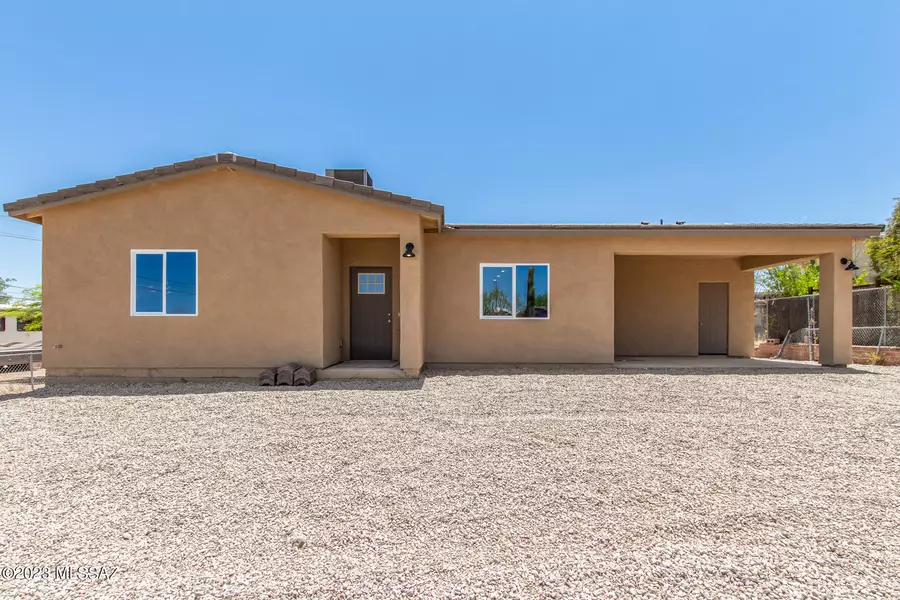 2541 W Alvaro Road, Tucson, AZ 85746