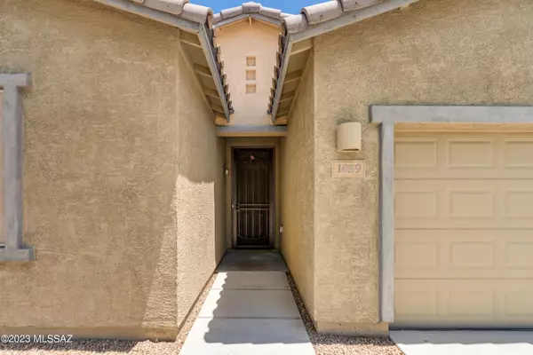 Sahuarita, AZ 85629,1039 E Lumberjack Trail