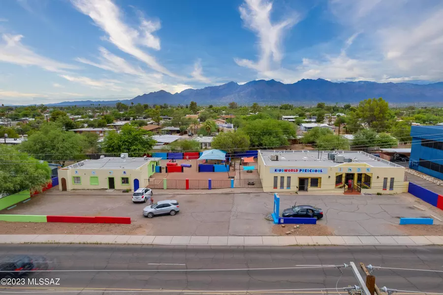 4761 E 5Th Street, Tucson, AZ 85711