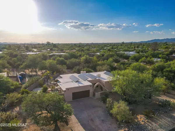 8363 N Wanda Road,  Tucson,  AZ 85704