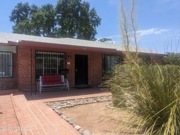 4826 E Scarlett Street, Tucson, AZ 85711