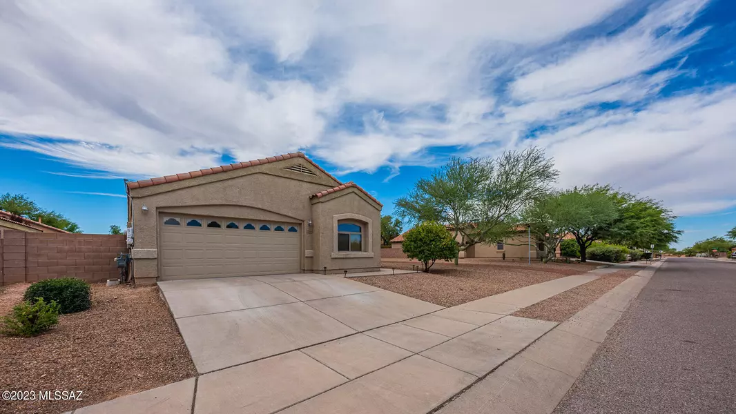 10560 E Feltleaf Willow Trail, Tucson, AZ 85747