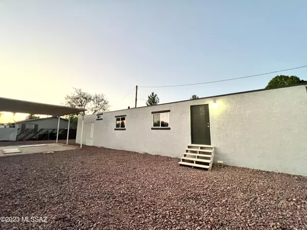 3307 N Flanwill Boulevard, Tucson, AZ 85716