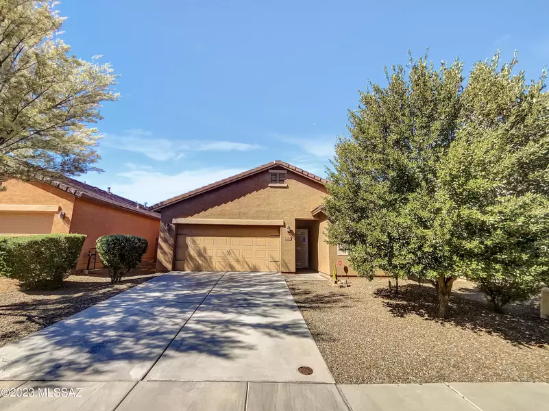 6716 S May Fly Drive, Tucson, AZ 85757