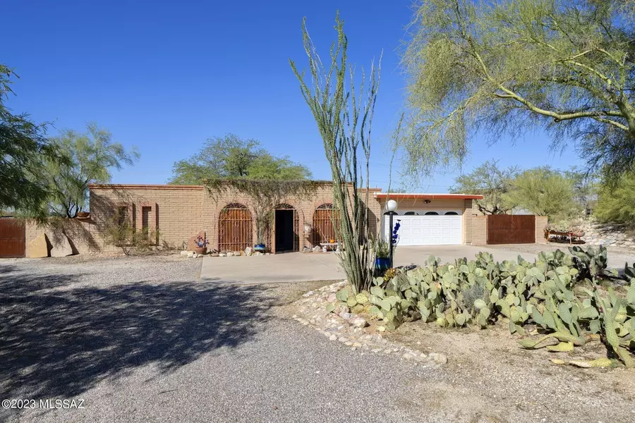 432 S Calle Del Cobre, Tucson, AZ 85748