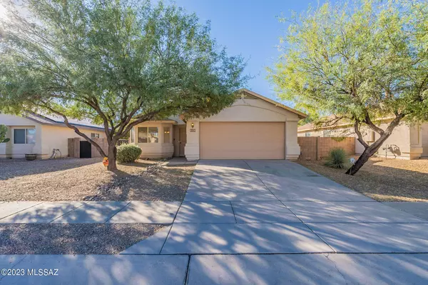 Tucson, AZ 85710,8136 E Snakeroot Drive