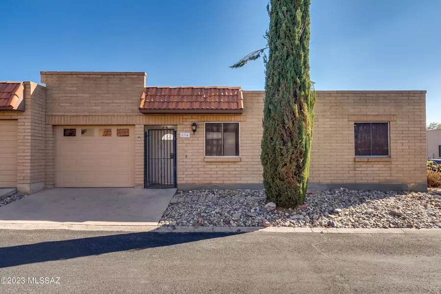 8334 E Cypress Point Lane, Tucson, AZ 85710