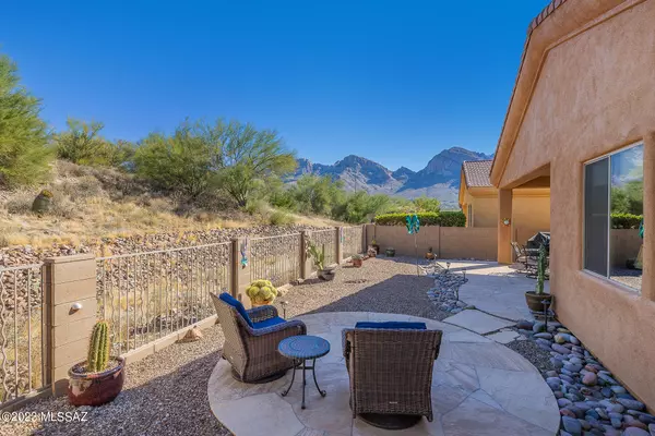 Oro Valley, AZ 85737,10688 N Hewitt Place