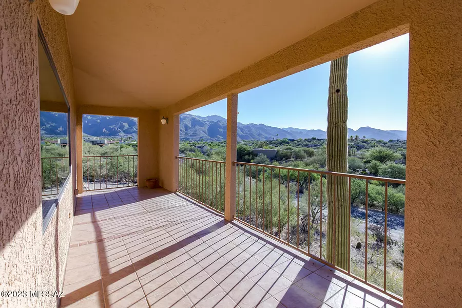 5751 N Wilmot Road, Tucson, AZ 85750