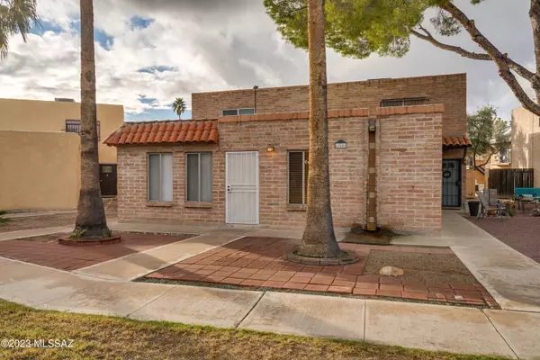 6765 E Calle La Paz  #A, Tucson, AZ 85715