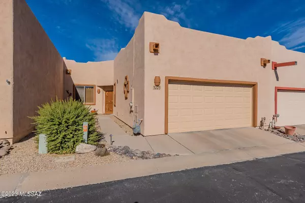 1225 N Chilson Court, Green Valley, AZ 85614