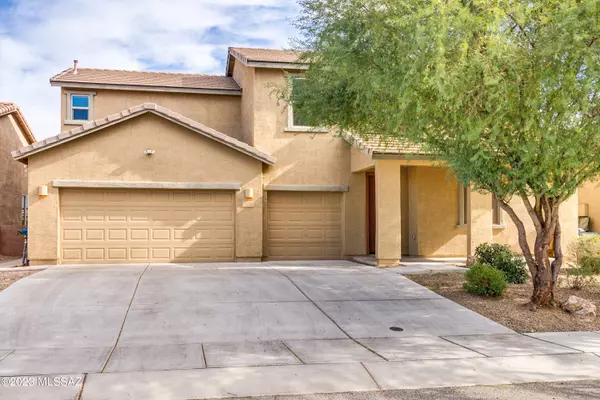 590 N Pecan Holiday Lane, Sahuarita, AZ 85629