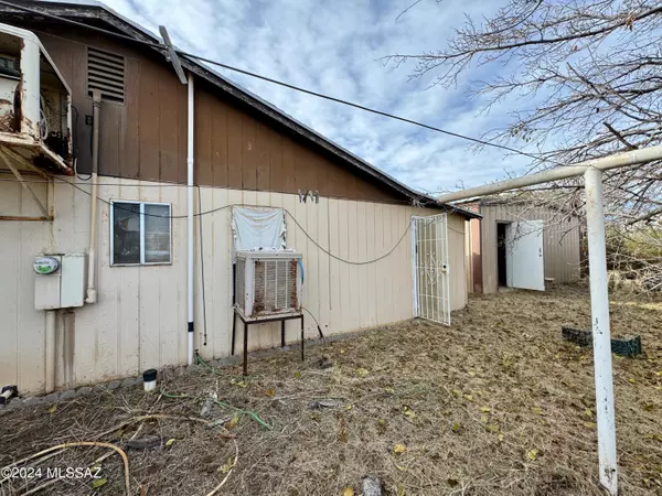 Bowie, AZ 85605,504 W Kinchilla Street