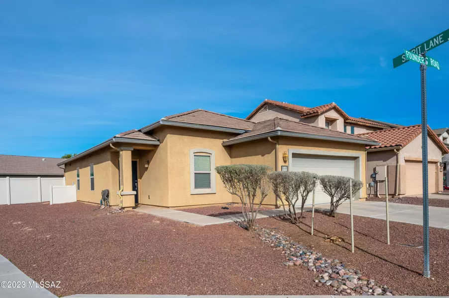 21060 E Founders Road, Red Rock, AZ 85145