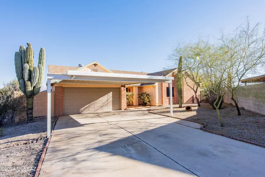 2687 W Calle De Dalias, Tucson, AZ 85745