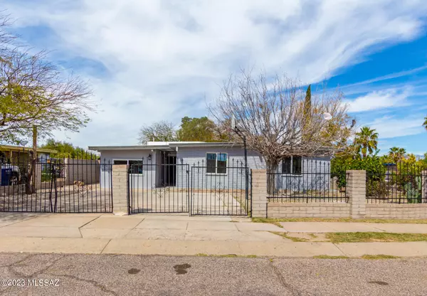 1735 E Warren Place,  Tucson,  AZ 85714