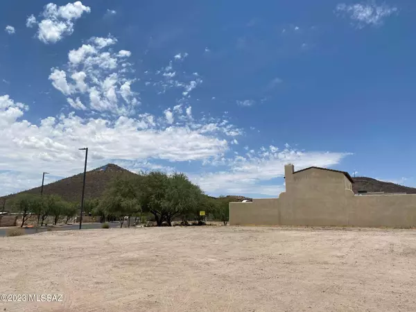 Tucson, AZ 85745,892 W Cushing Street #83