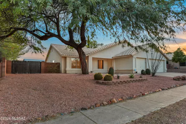 1537 W Via De Chapala, Sahuarita, AZ 85629